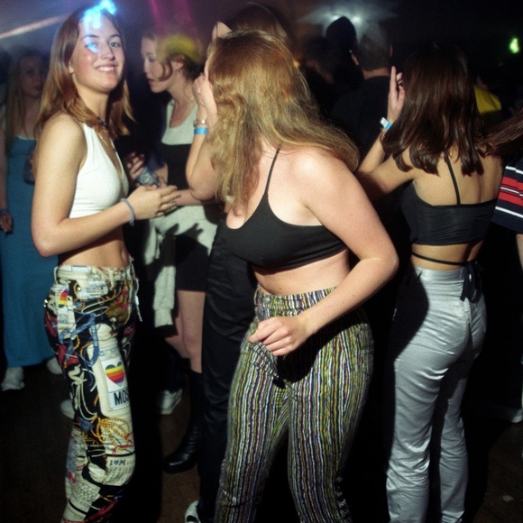 MOSCHINO Vintage 1995 “MoschiNET” Apple Computer High Waist Skinny Jeans size 28 - Picture 13 of 15